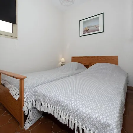 T2 Pour 4 Pers, Bord De Mer, Clim, Parking - Fr-1-803-13
